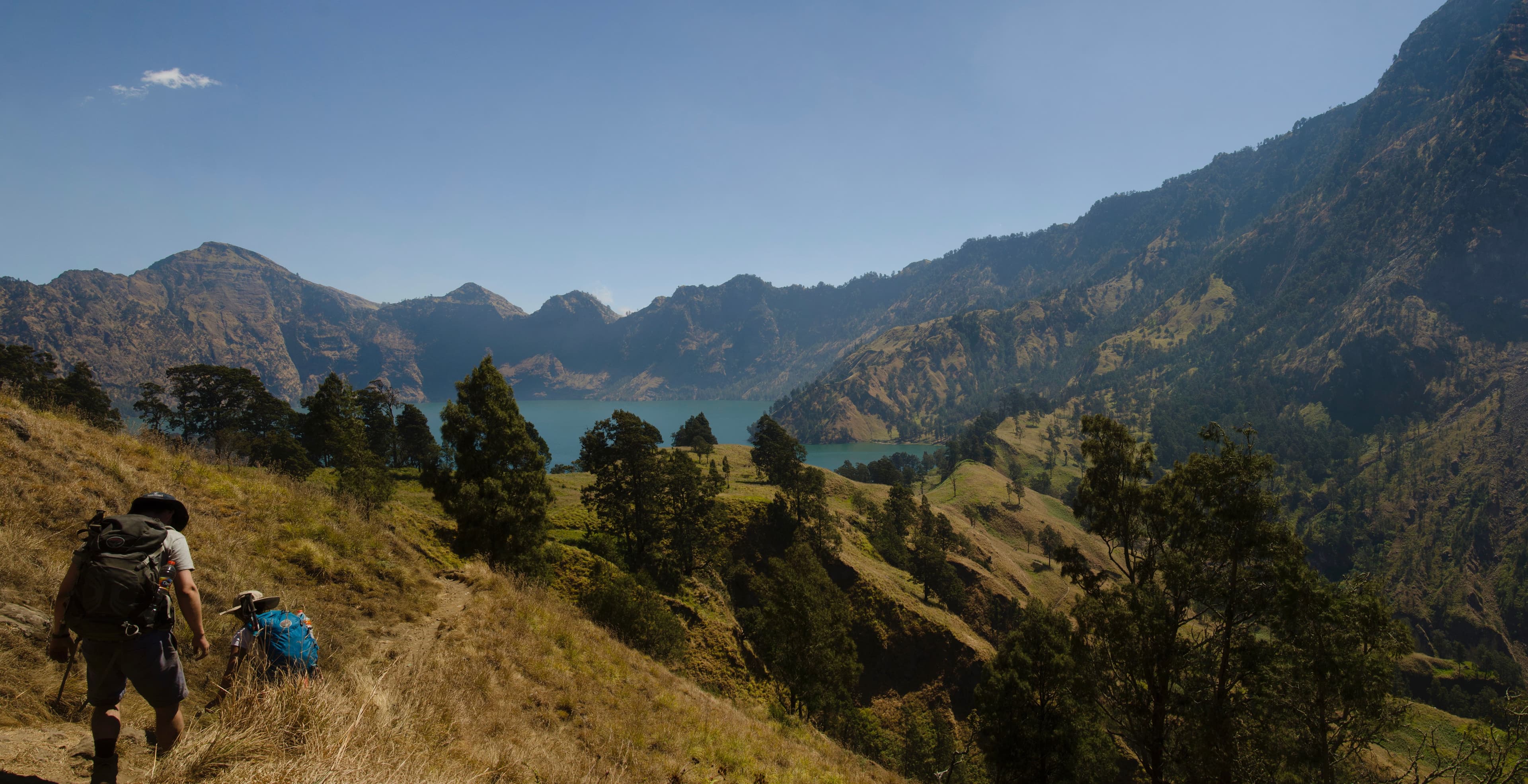 Pendakian Gunung Rinjani 2H1M via Sembalun: Paket VIP
