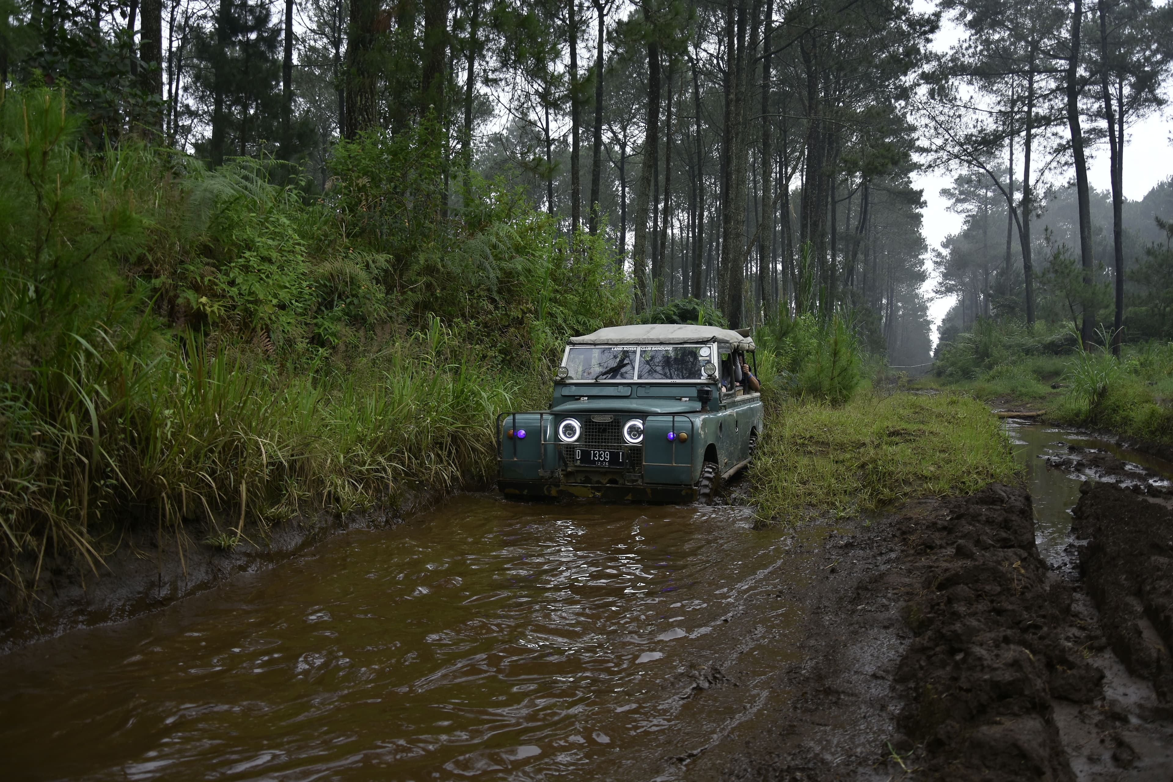 Perjalanan Panjang Off-Road Penuh