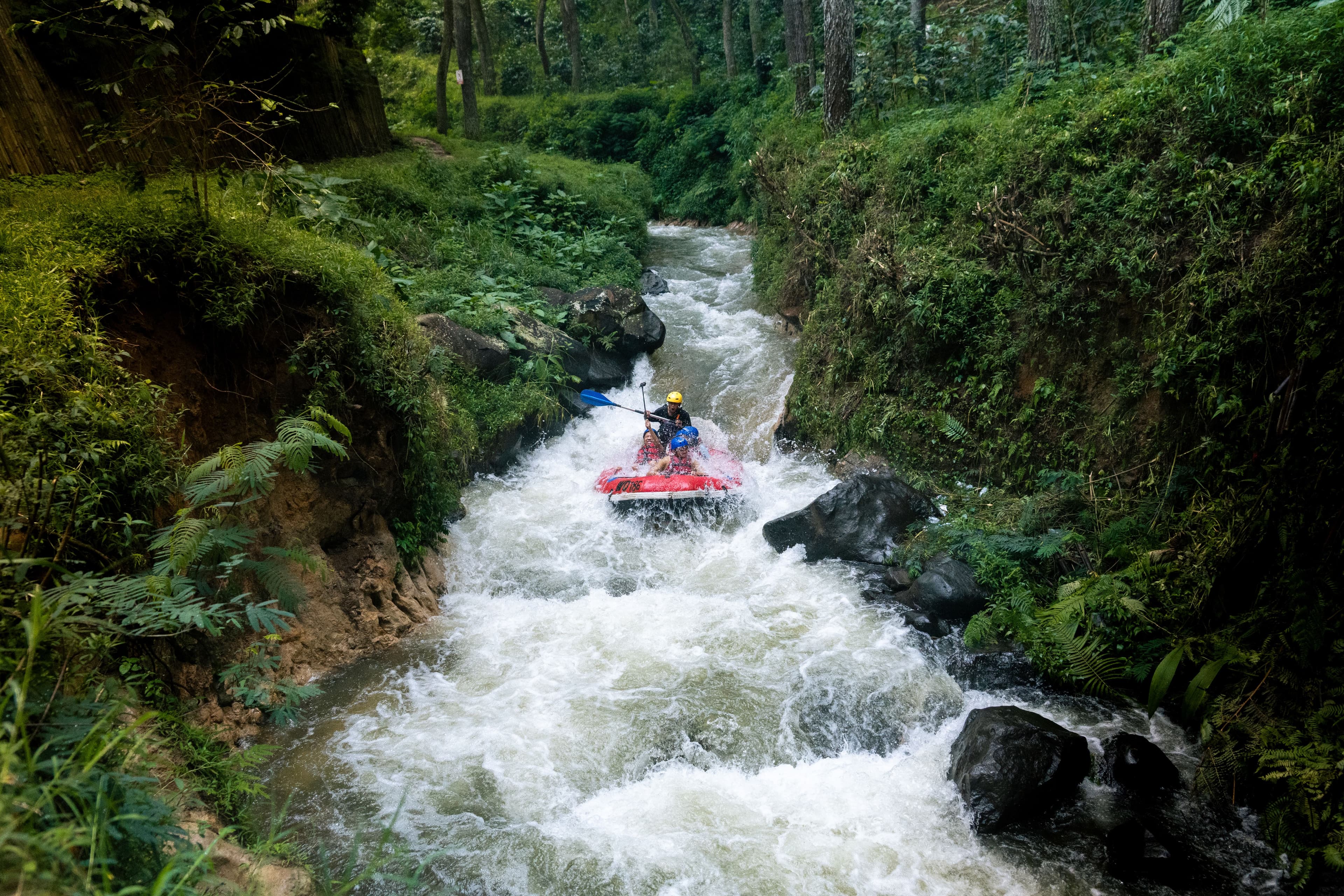Petualangan Arung Jeram