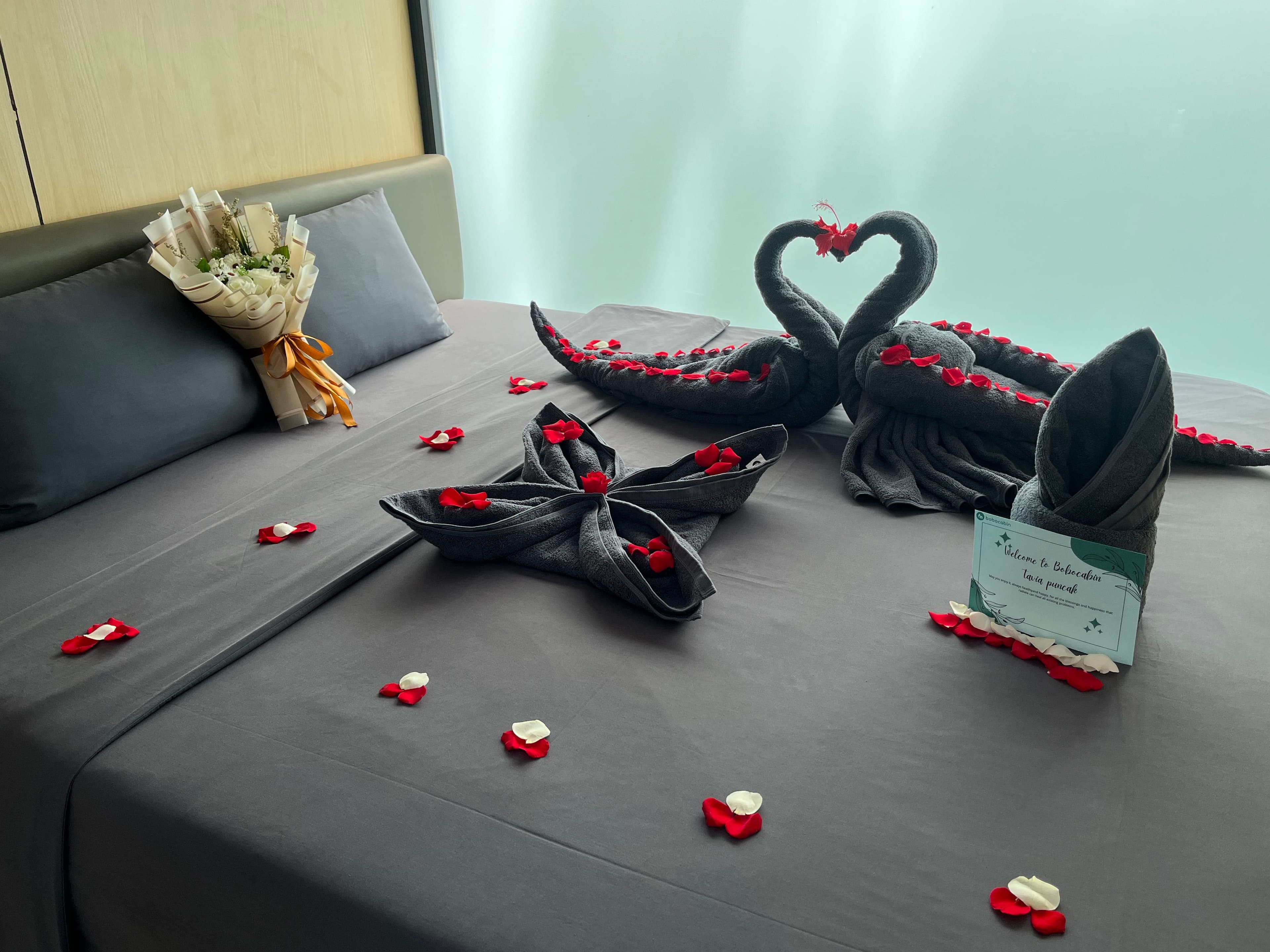 Paket Honeymoon/Anniversary Ranca Upas