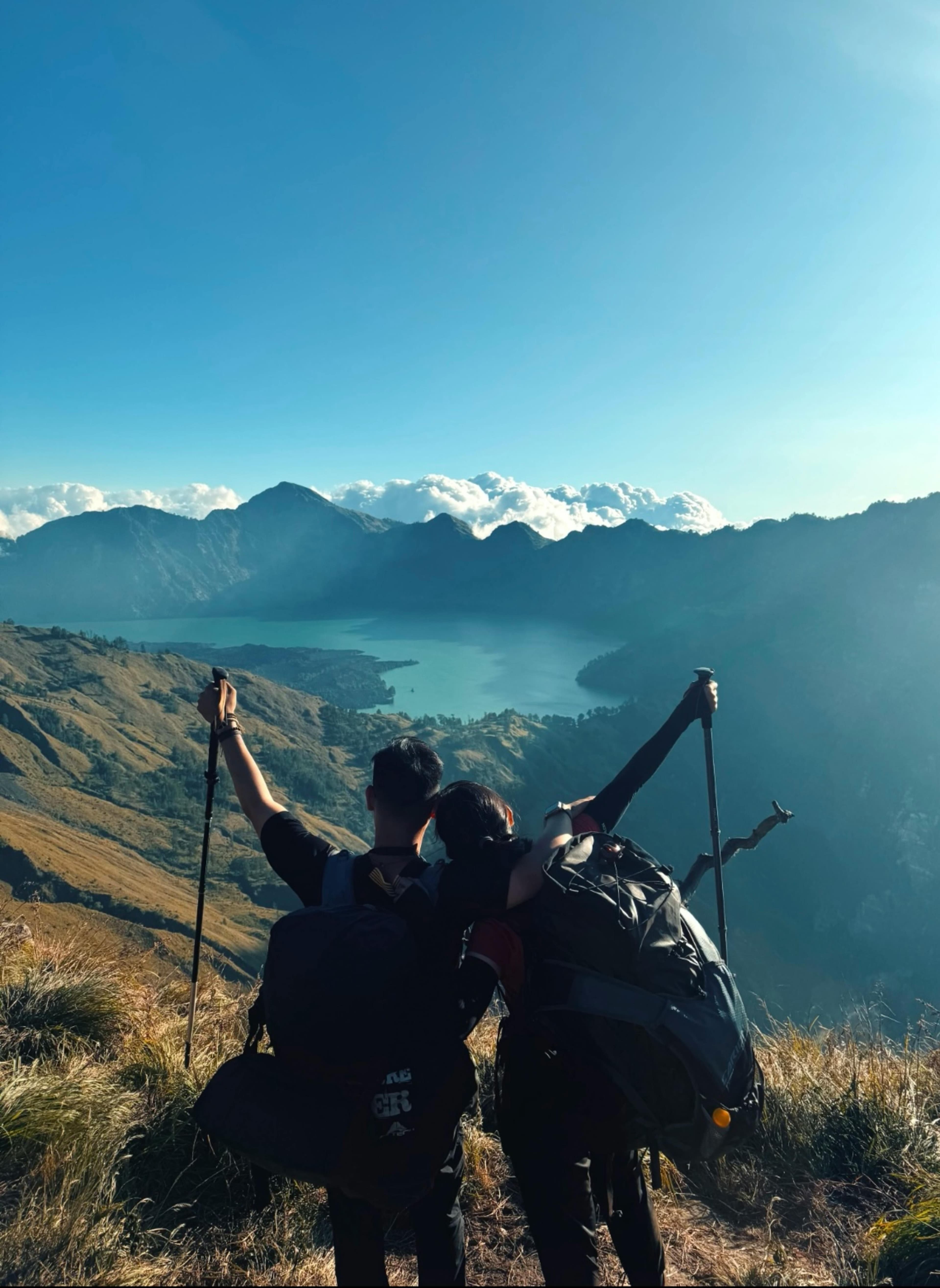 Pendakian Gunung Rinjani 4H3M via Sembalun: Paket Deluxe