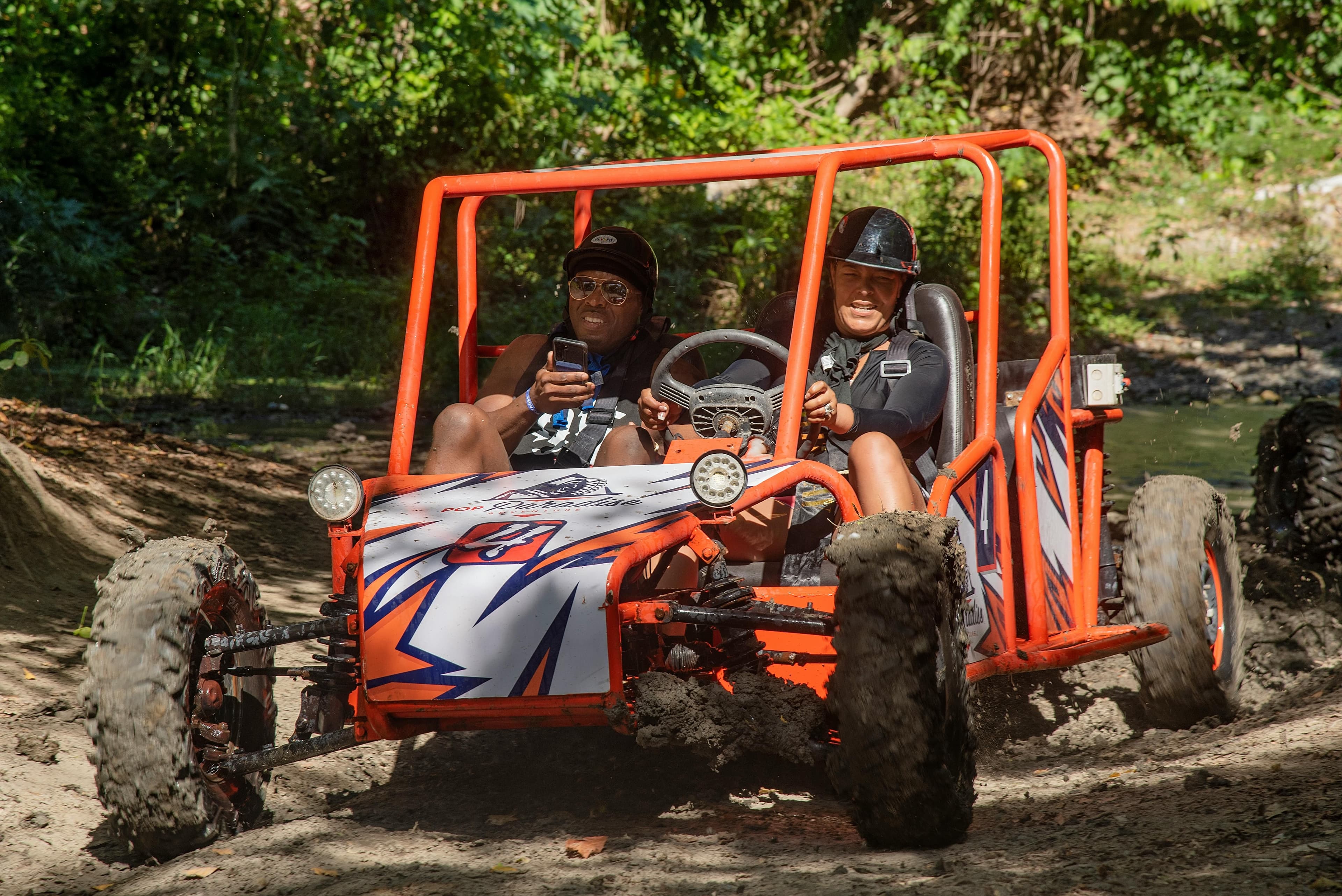 Perjalanan Privat Buggy Car