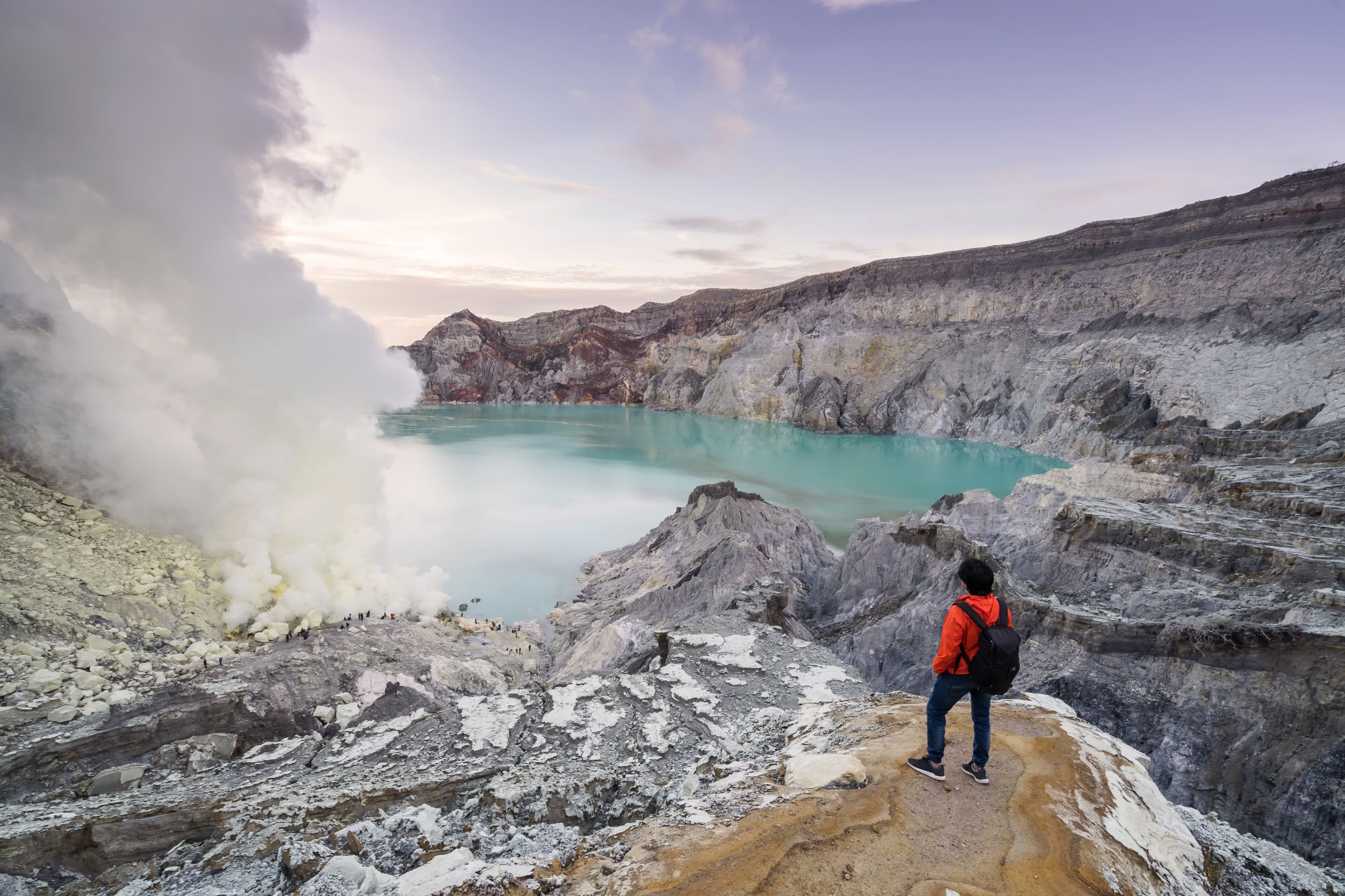 Tur Ijen Sunset